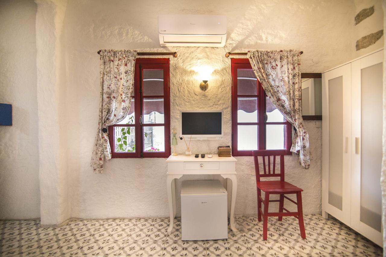 Afet Hanim Konagi Alaçatı Exterior foto